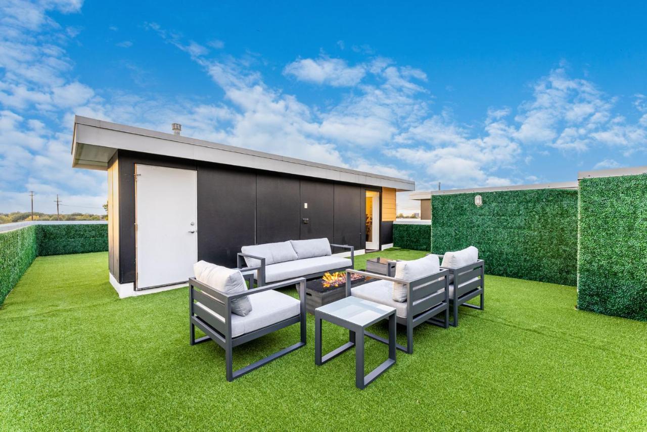 Luxury Home With Rooftop Views Dallas Exterior photo